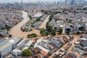 Langkah Terpadu Pemerintah Kendalikan Dampak Banjir Jabodetabek