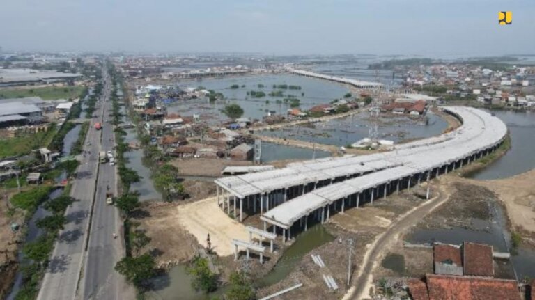Pemerintah Bangun Tanggul Laut Raksasa Pantura Jawa Guna Lindungi Wilayah Pesisir