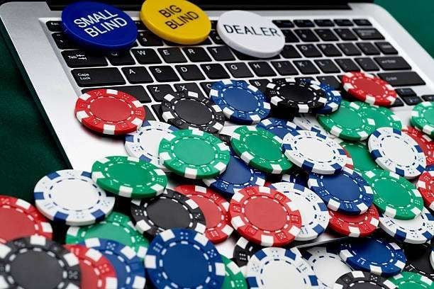 Pemerintah dan Aparat Tegas Berantas Judi Daring, Edukasi Pemanfaatan Bansos Terus Dikuatkan