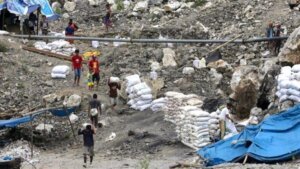 Menjalin Keamanan Ekologi melalui Penataan Tambang Ilegal