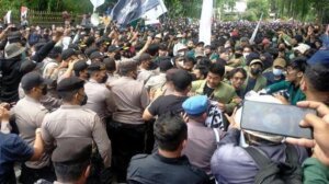 Sinergitas Masyarakat dan Aparat Kawal Demokrasi yang Aman dan Beradab