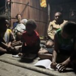 Satu Tahun Prabowo Gibran, Papua Kian Terang dengan Program Listrik Desa