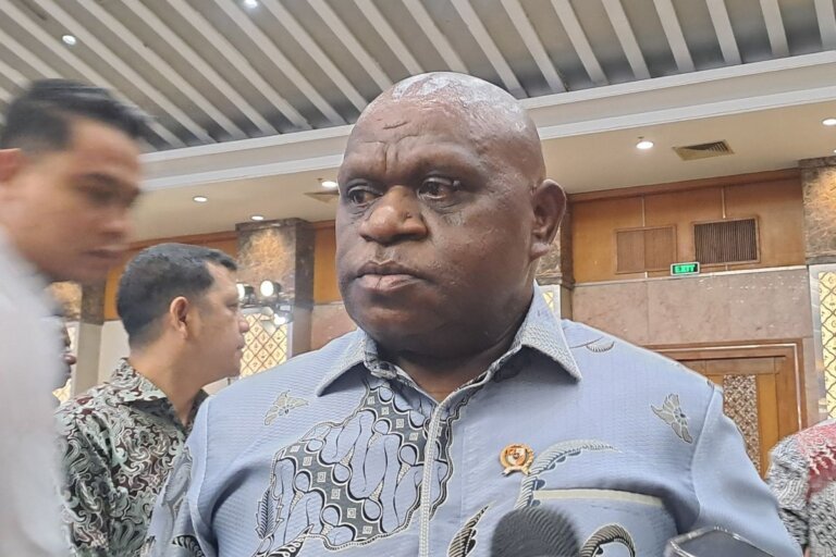 Langkah Tegas Pemerintah, Kasus Air Keras Ditangani Sesuai Hukum