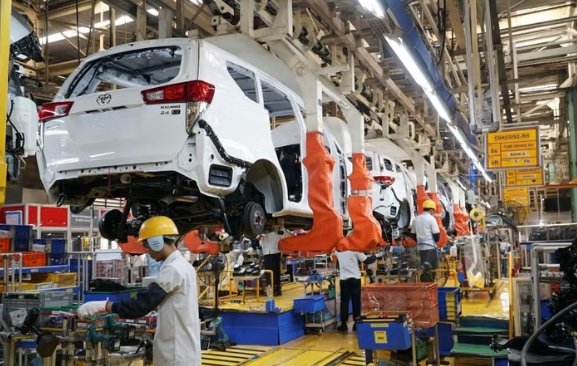 Presiden Prabowo Instruksikan Mitigasi PHK, Perlindungan Pekerja Jadi Prioritas