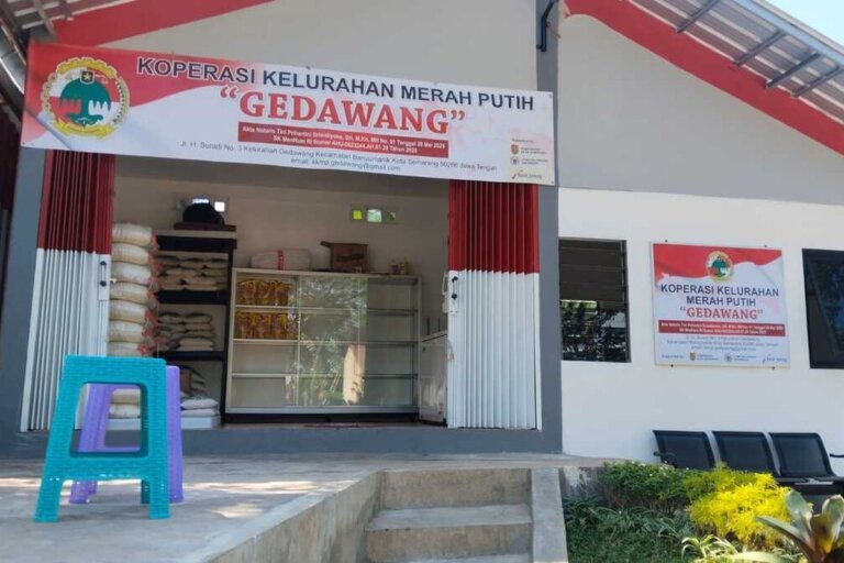Pemerintah Perkuat Distribusi Barang Bersubsidi lewat Koperasi Merah Putih