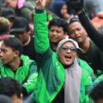Prabowo Teken Perpres Ojol: Langkah Nyata Melindungi Pekerja Digital