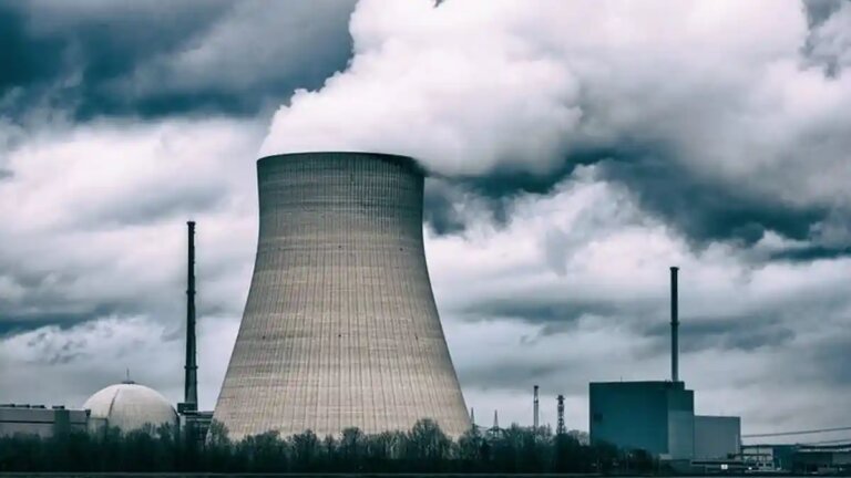 Energi Nuklir Membuka Babak Baru Listrik Bersih dan Stabil